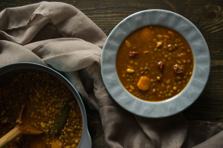Lentil soup with sun-dried tomatoes and pine nuts | epochwellbeing.com