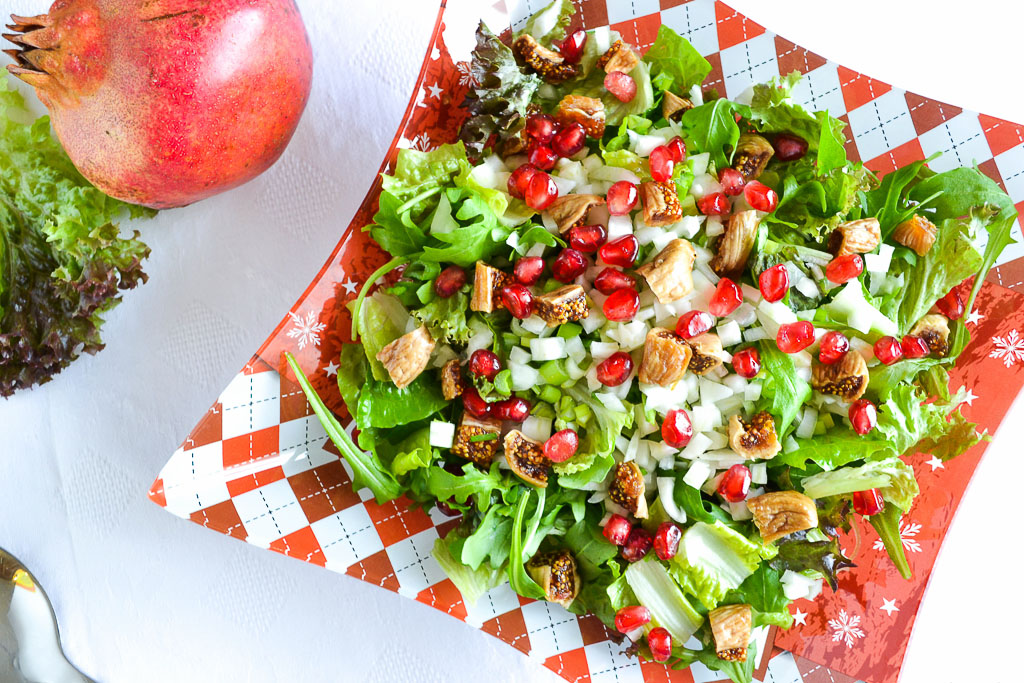 Mixed green salad with pomegranate and dried figs | epochwellbeing.com