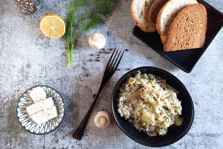 Leeks and mushrooms pilaf with wild rice | epochwellbeing.com