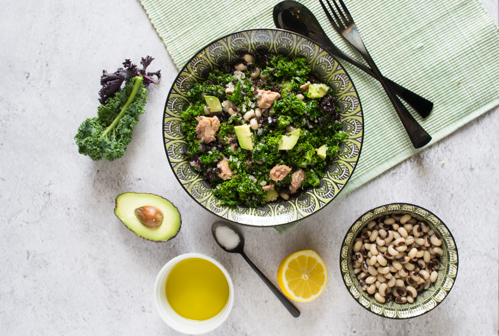 Kale and tuna salad with black-eyed peas and quinoa | epochwellbeing.com